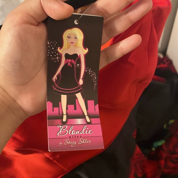 Roses Stacy Skylar - Picture 8 of 16